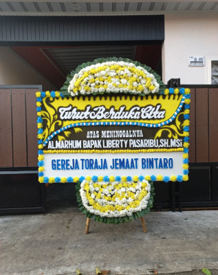 Papan Bunga Duka di Gunungbatu
